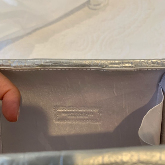 Nancy Gonzalez crocodile clutch authentic silver - Picture 4 of 5